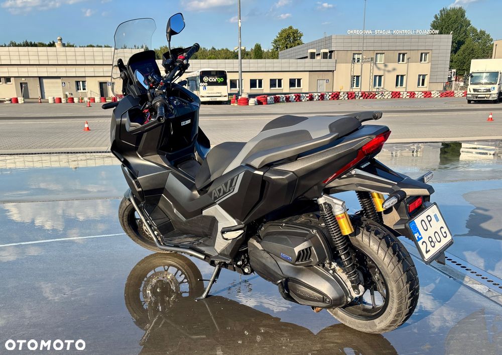 Honda ADV350 - 2