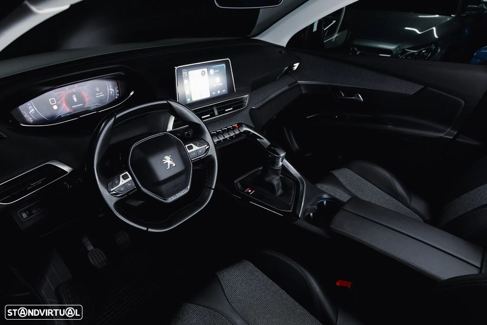 Peugeot 3008 1.2 PureTech Allure - 8