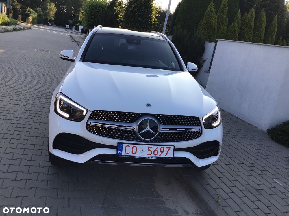 Mercedes-Benz GLC 300 4Matic 9G-TRONIC AMG Line Plus - 5