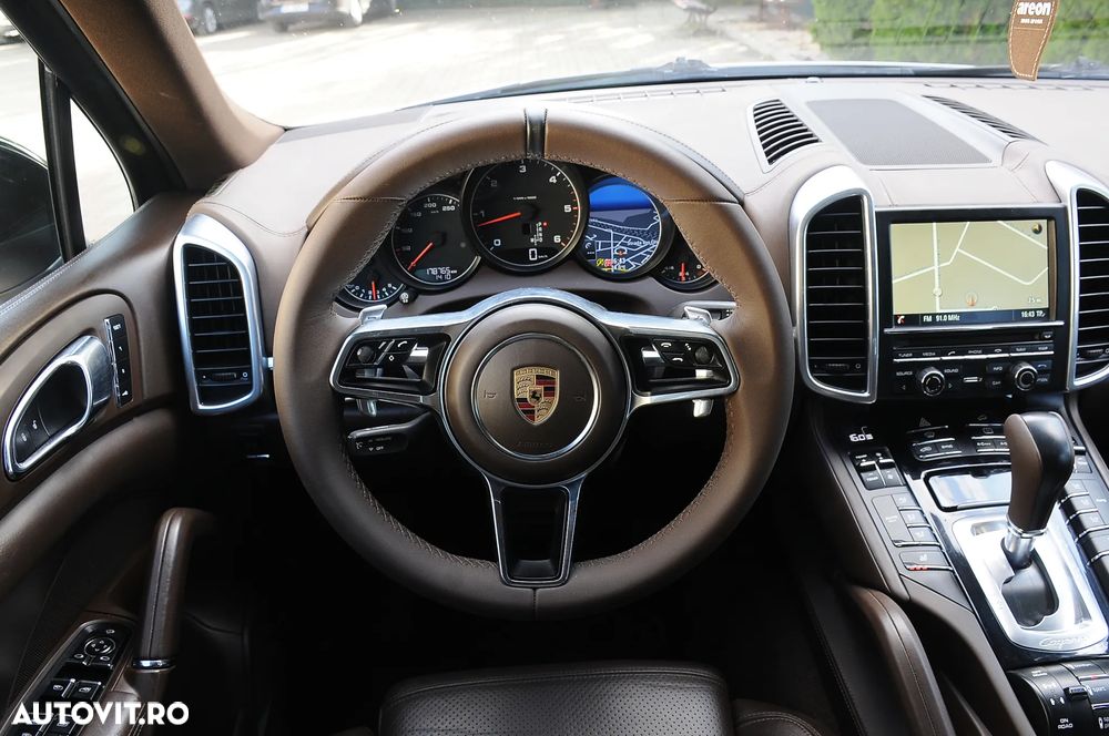 Porsche Cayenne 3.0TD TipTronic - 9