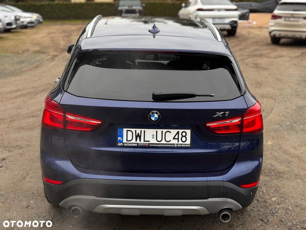 BMW X1 xDrive28i xLine - 16