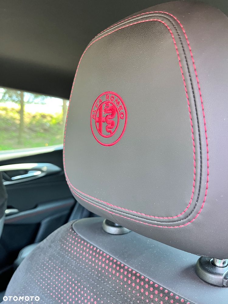 Alfa Romeo Tonale 1.5 T4 GSE mHEV Veloce DCT - 9