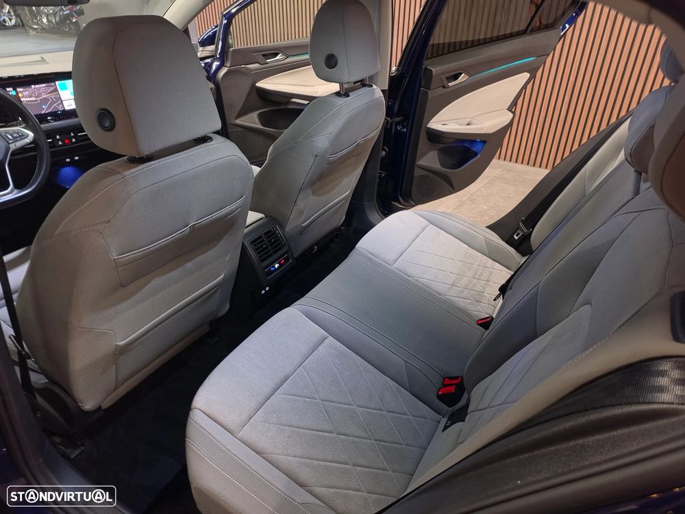 VW Golf 1.4 TSI e-Hybrid DSG - 32