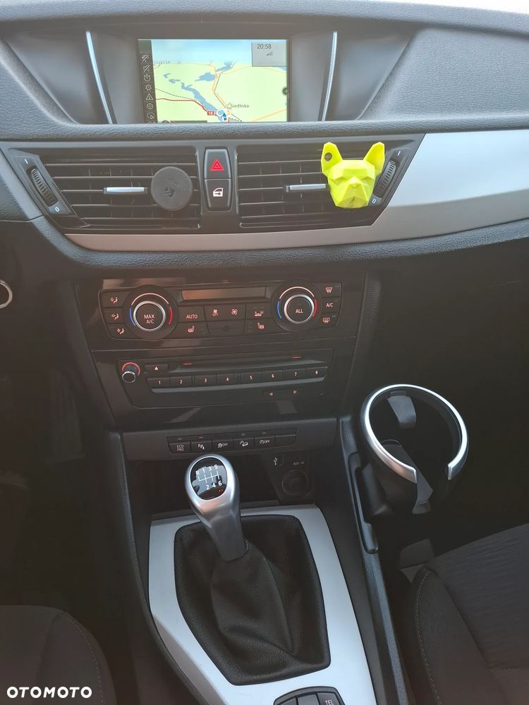 BMW X1 xDrive18d - 4