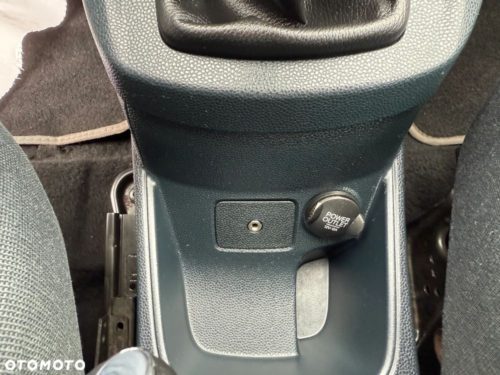 Ford Fiesta 1.25 Ambiente - 27