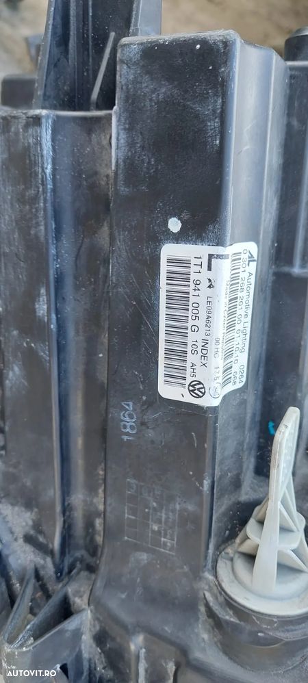 Faruri VW Touran 2010 - 2015 - 2