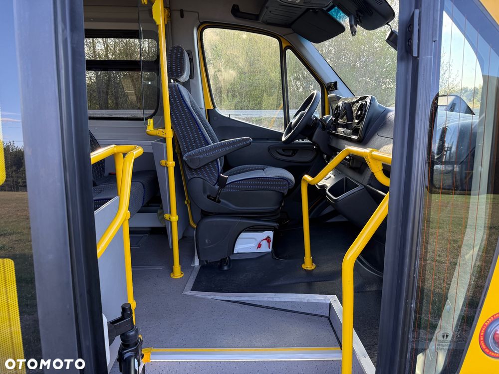 Mercedes-Benz Sprinter 517 - 33