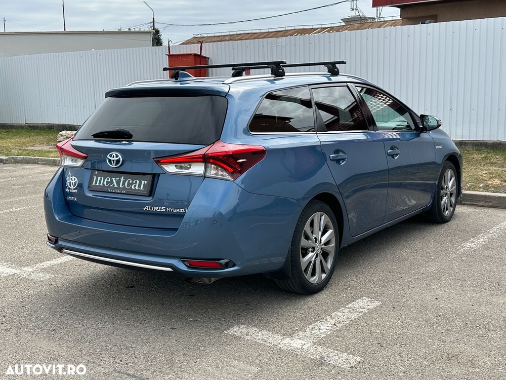 Toyota Auris 1.8 L VVT-i Hybrid Sol - 6