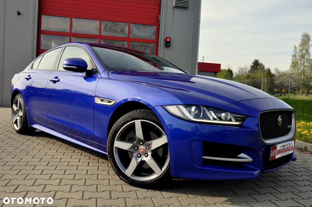 Jaguar XE 2.0 D AWD R-Sport - 10