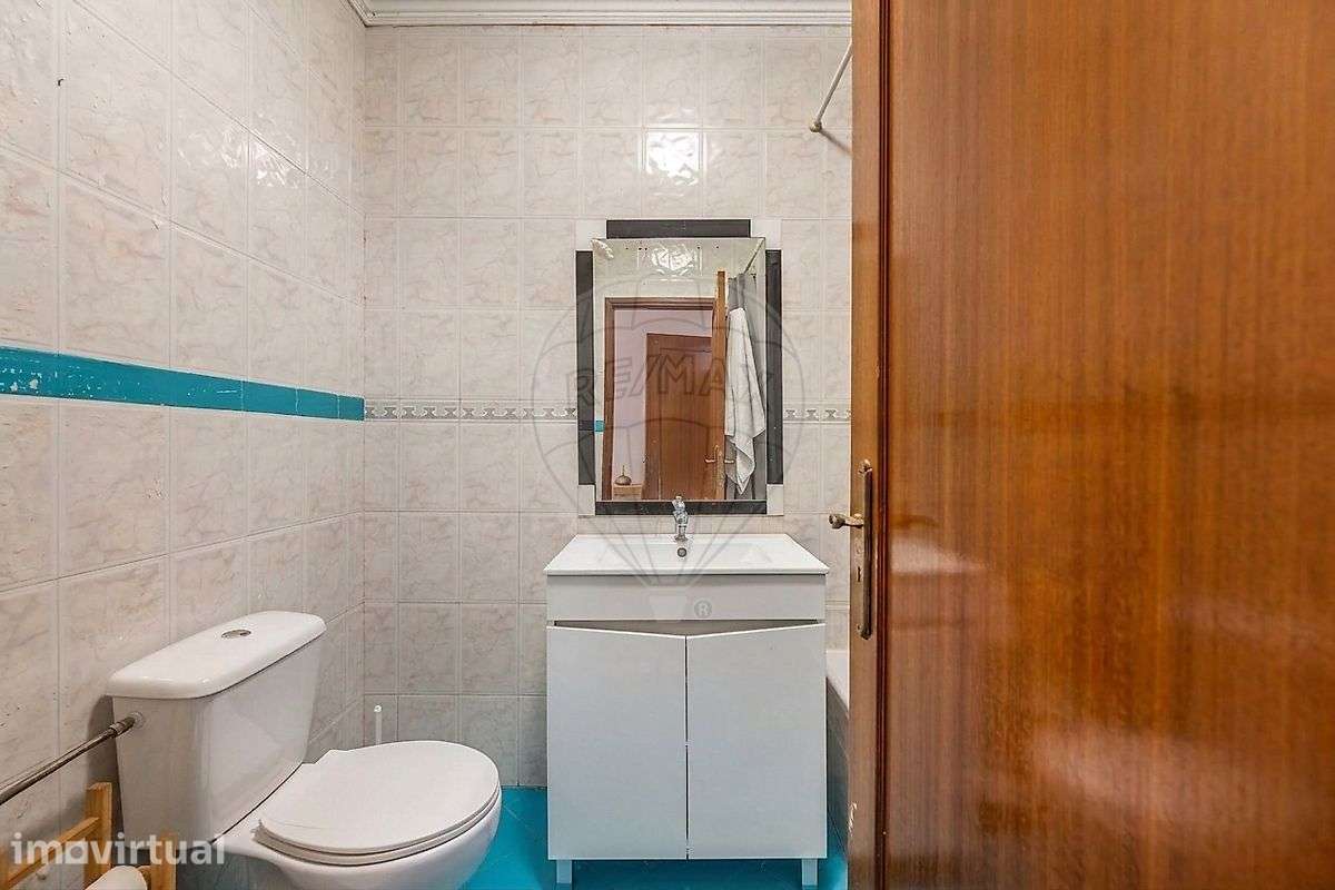 Apartamento T2 com elevador e garagem em Ferreiros, Braga! - Grande imagem: 4/18