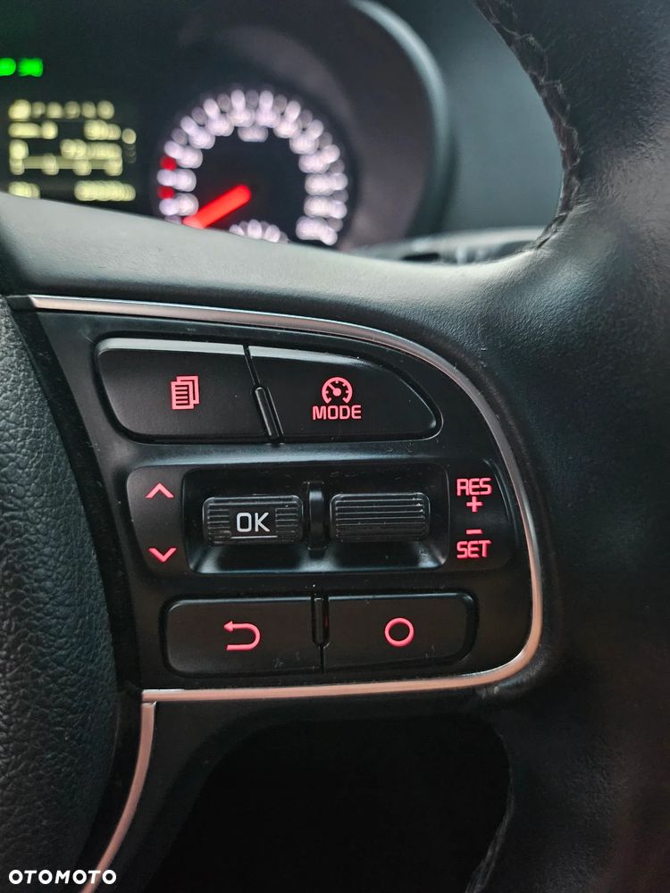 Kia Optima 2.0 L - 20