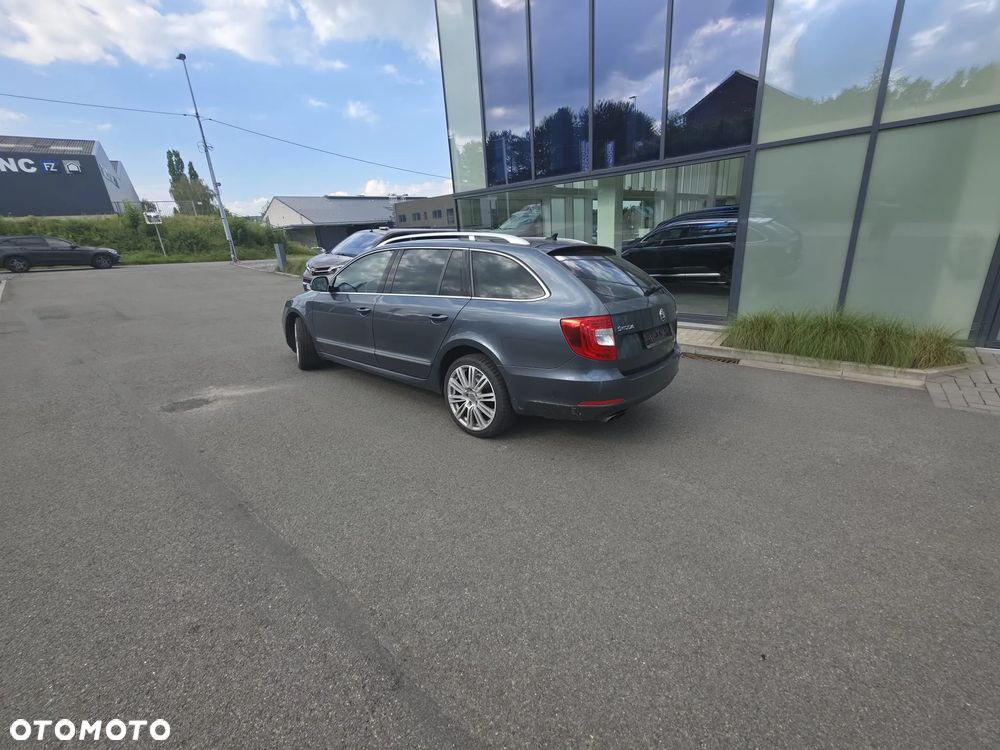 Skoda Superb 2.0 TDI 4x4 Exclusive - 15