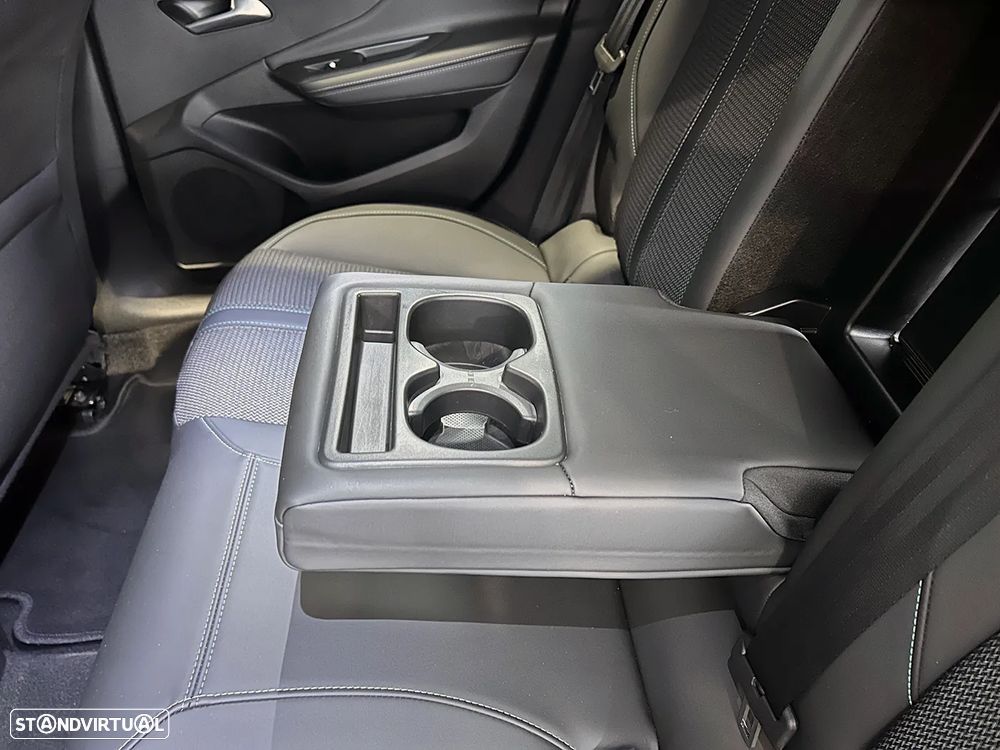 Peugeot 308 1.2 PureTech Allure Pack - 43