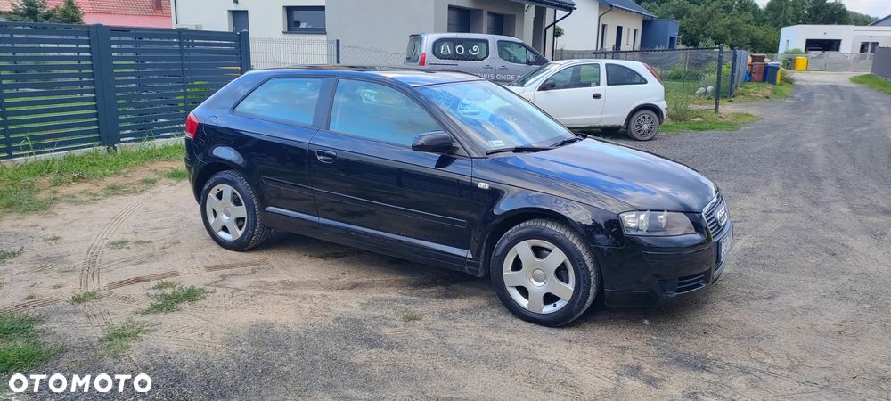 Audi A3 3-drzwiowe 1.6 Ambiente - 16