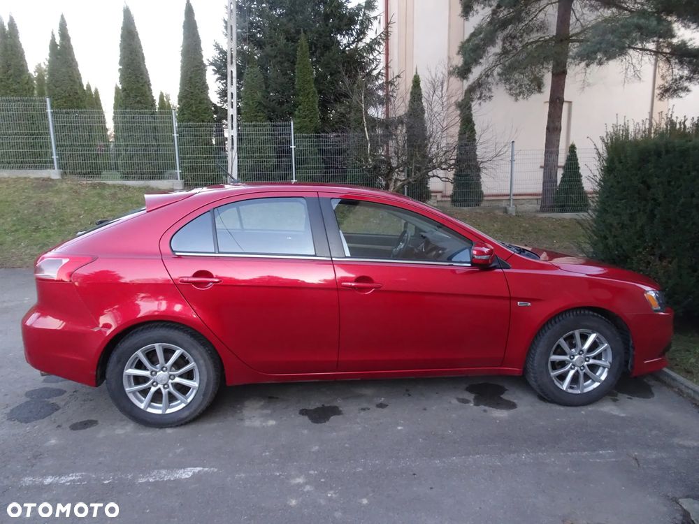 Mitsubishi Lancer 1.6 Intense - 11