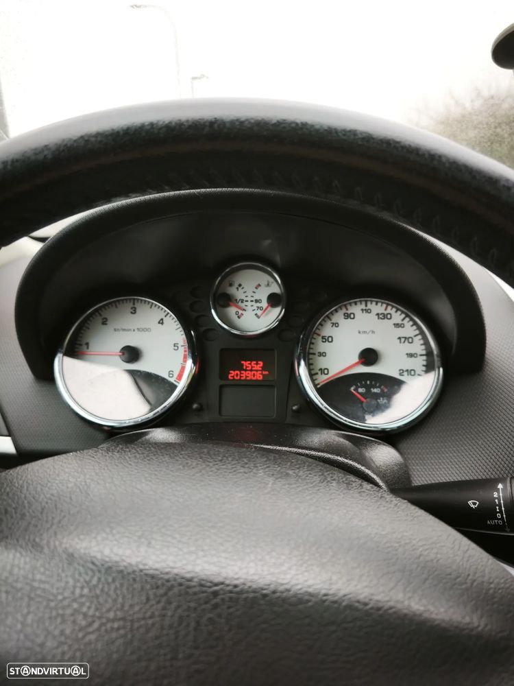 Peugeot 207 1.6 HDi 99g - 9