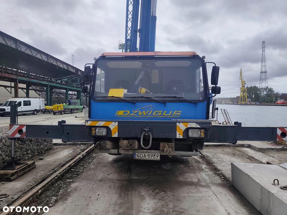 Liebherr LTM 1090/2 - 3