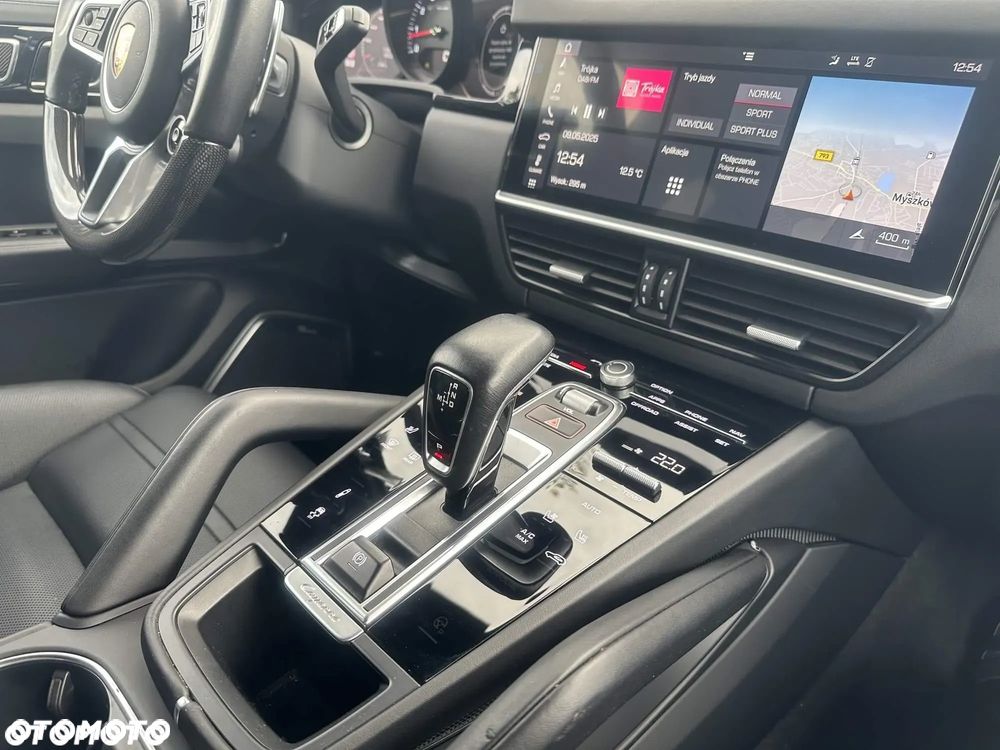 Porsche Cayenne Standard - 22