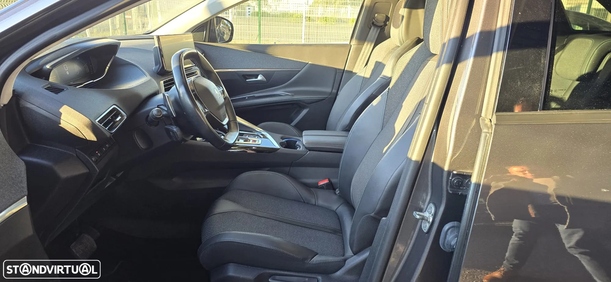 Peugeot 3008 1.6 Hybrid Allure Pack e-EAT8 - 22