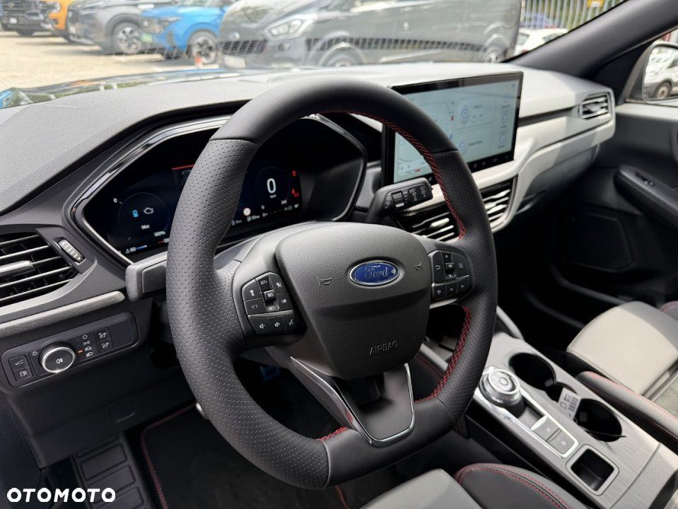 Ford Kuga - 10