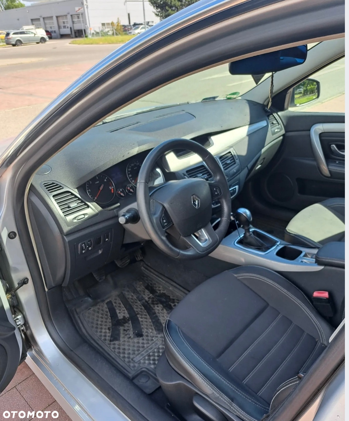 Renault Laguna 1.5 dCi Authentique - 6
