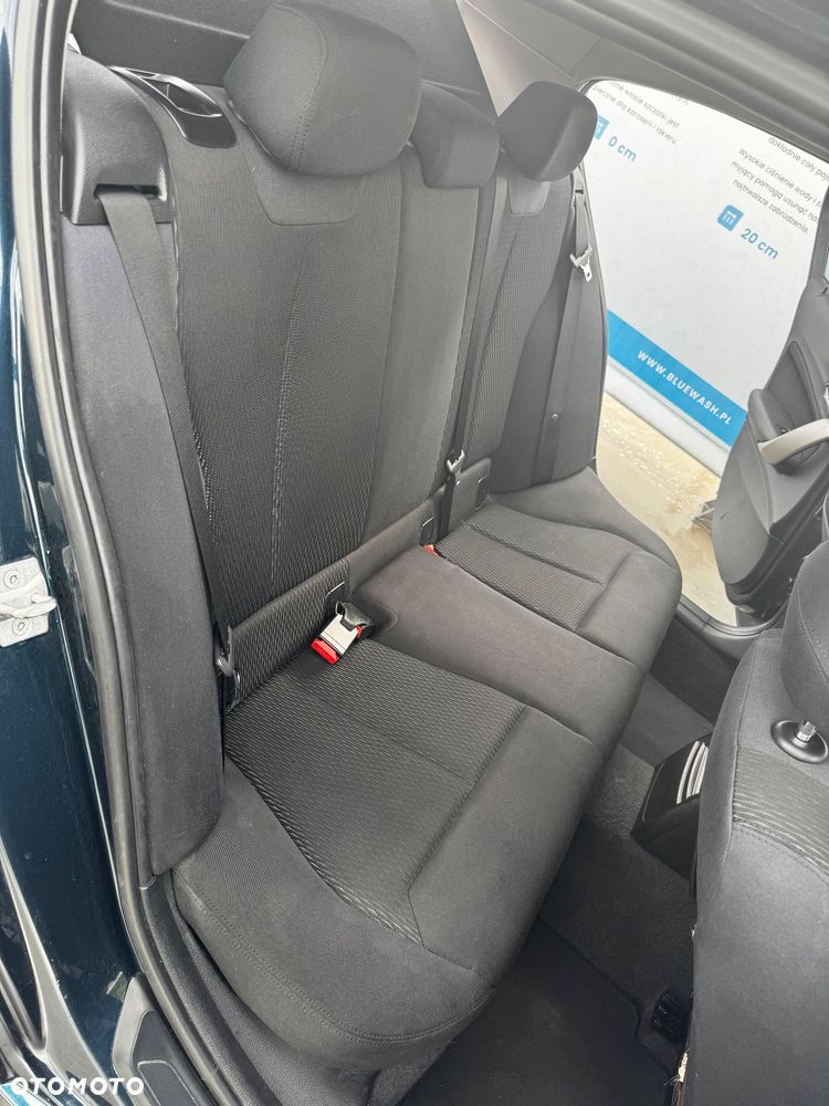 BMW Seria 1 114d - 12