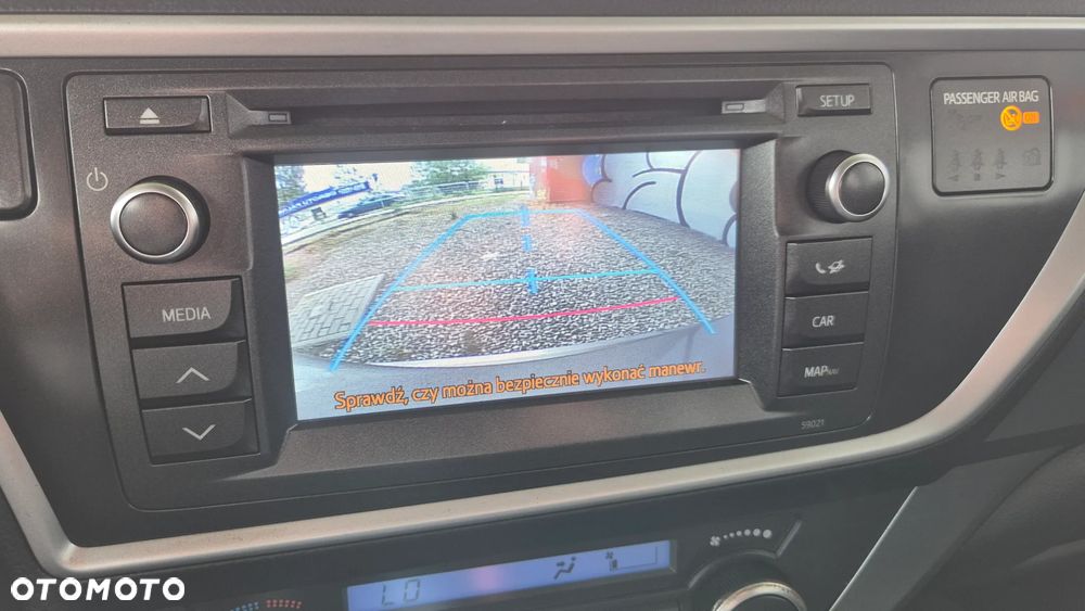 Toyota Auris - 12