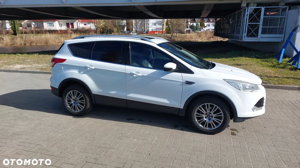 Ford Kuga 1.6 EcoBoost FWD Titanium ASS - 4