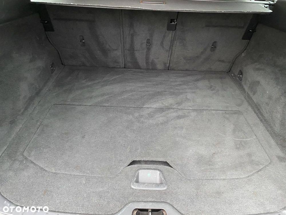 Volvo XC 60 D3 Momentum - 8