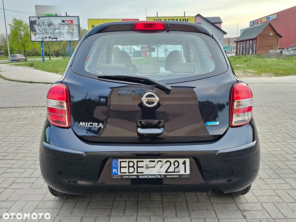 Nissan Micra 1.2 Bild der Frau - 12