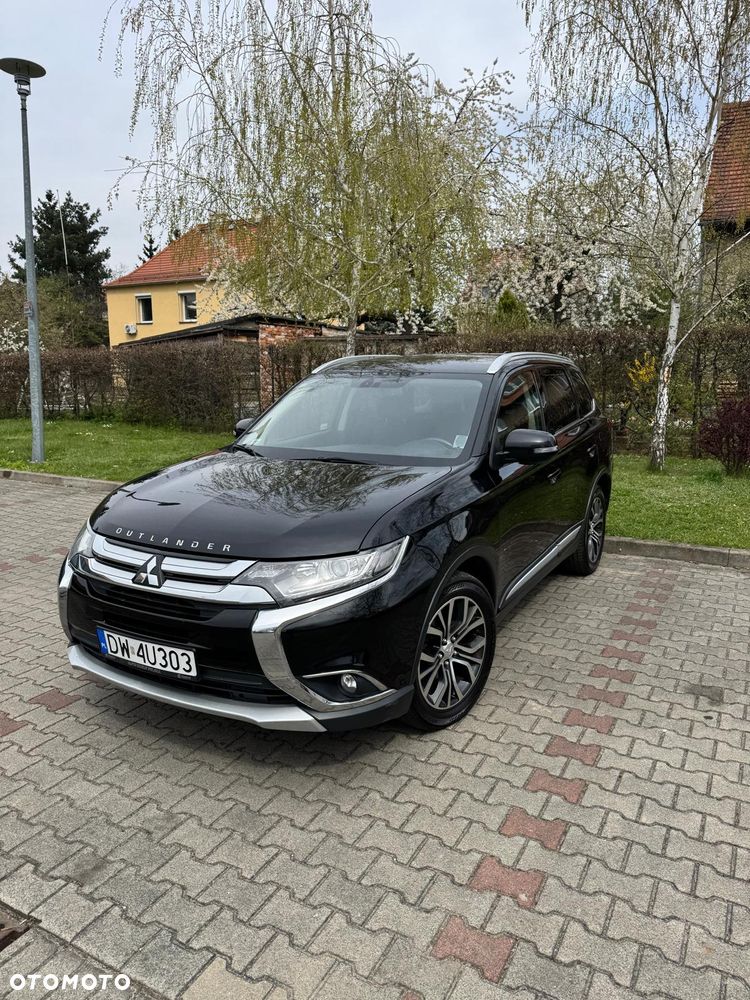 Mitsubishi Outlander 2.0 Intense + Navi 4WD CVT - 1