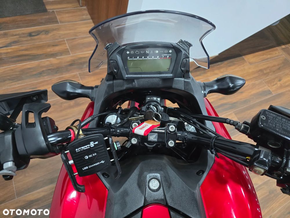 Honda NC - 16