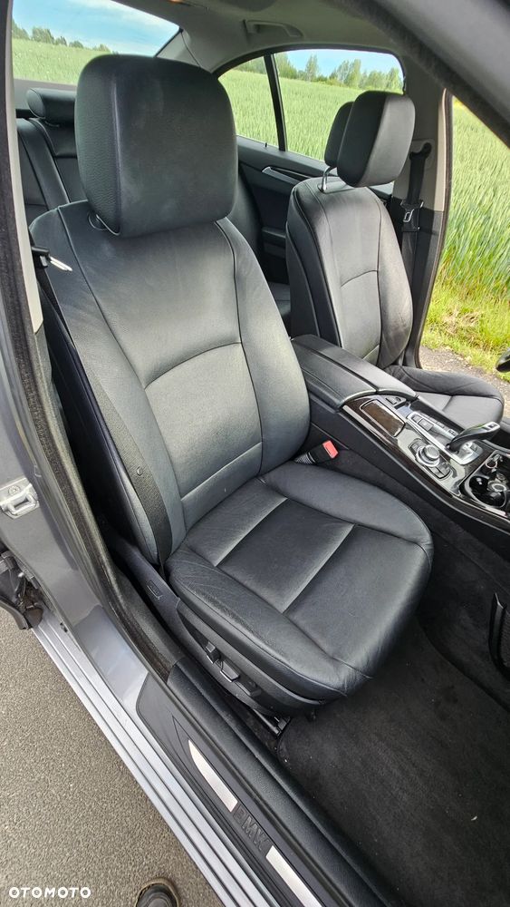 BMW Seria 5 535i xDrive Sport-Aut Luxury Line - 15