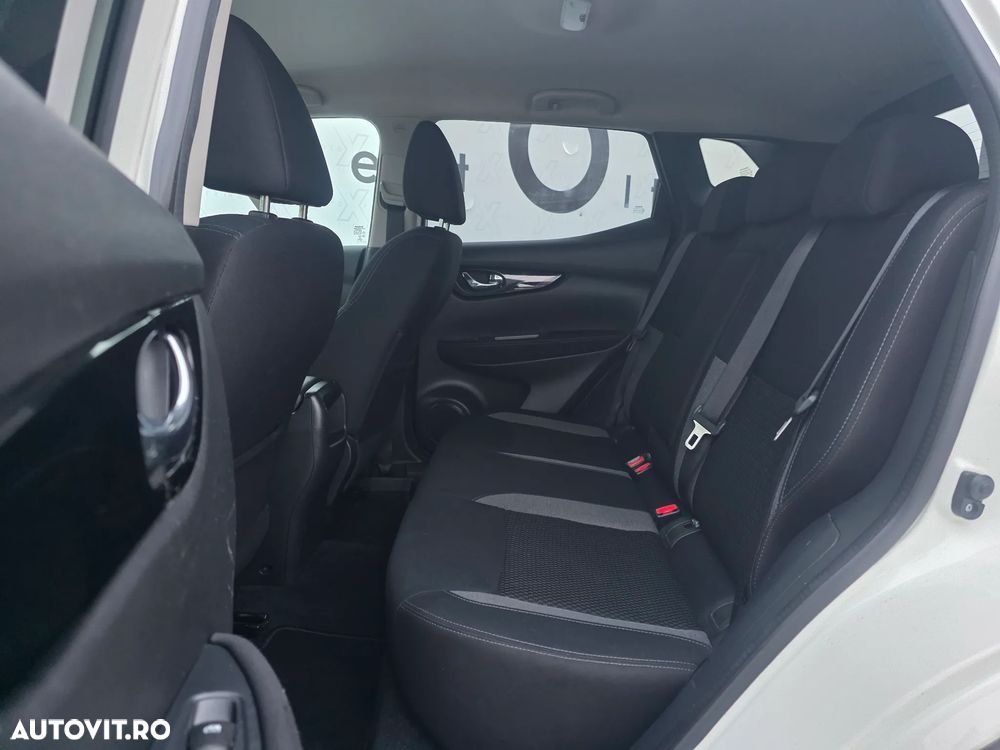 Nissan Qashqai 1.5 DCI DCT N-TEC - 9