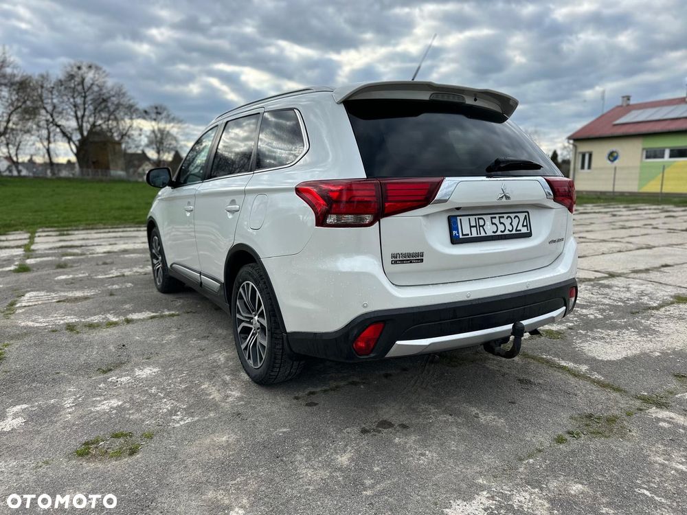 Mitsubishi Outlander 2.0 4WD CVT Plus - 5