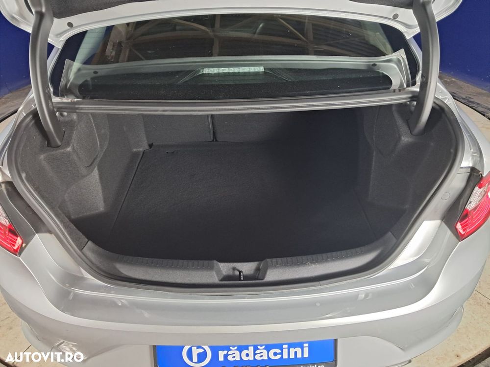 Renault Megane - 24