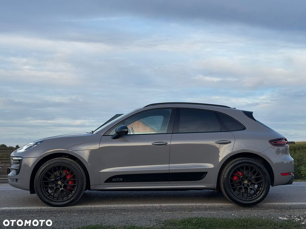 Porsche Macan - 16