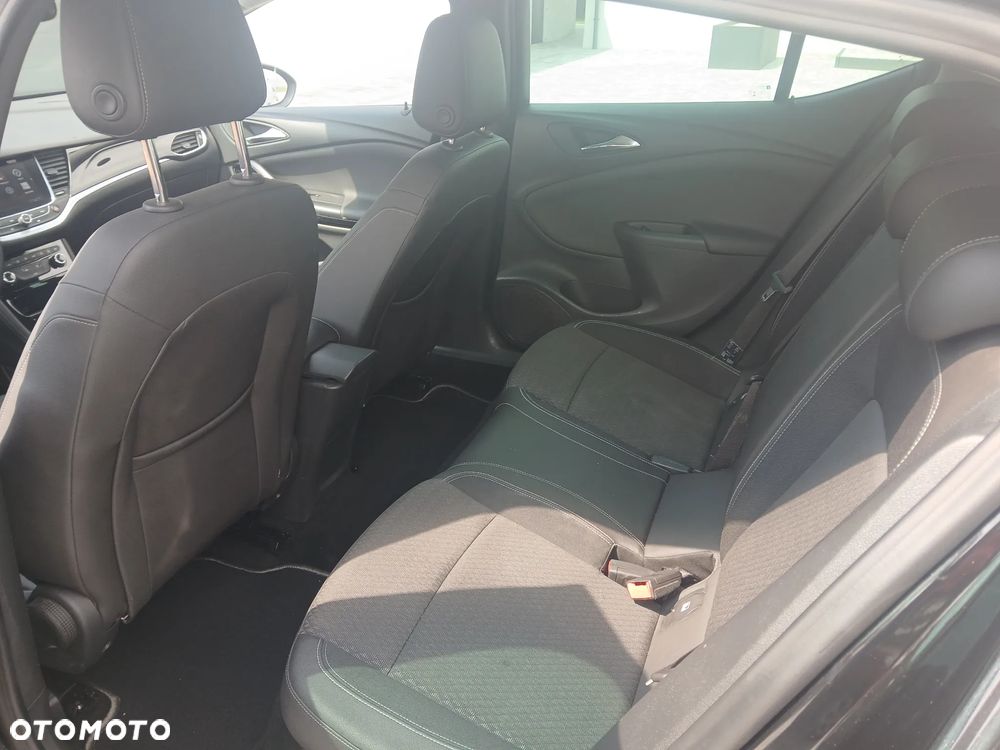 Opel Astra 1.6 D (CDTI) Start/Stop Edition - 9