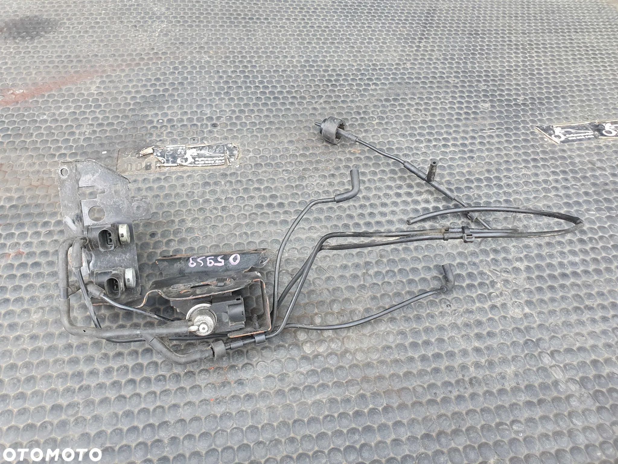 Zawor 1K0906283A 8E0906627C Zawory Podcisnienia Przewody Weze Krociec 2.0 TDI AUDI A4 B7 A6 C6 - 1