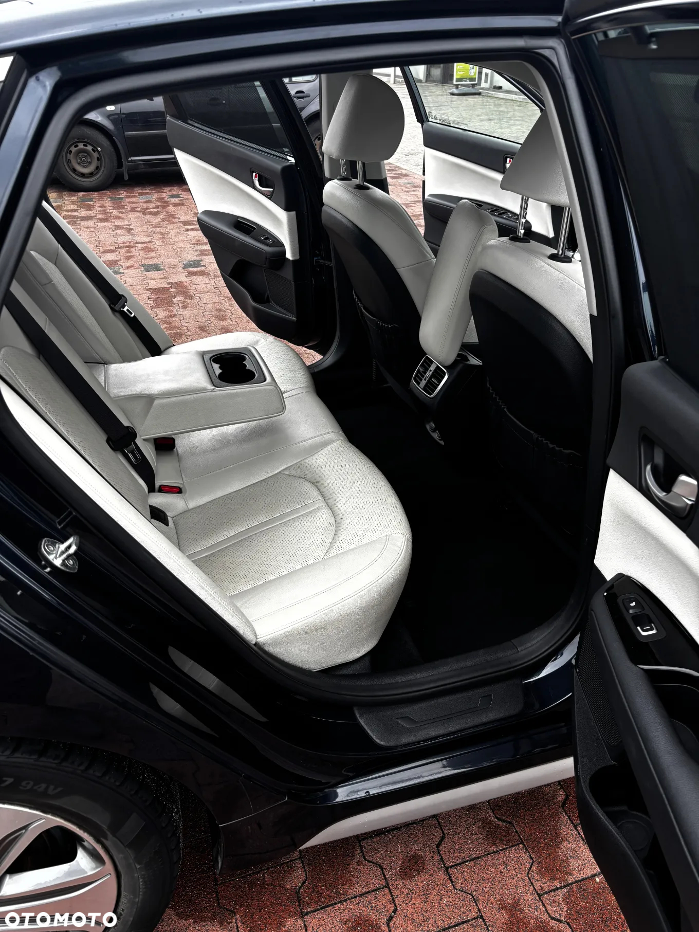 Kia Optima Plug-in Hybrid - 10