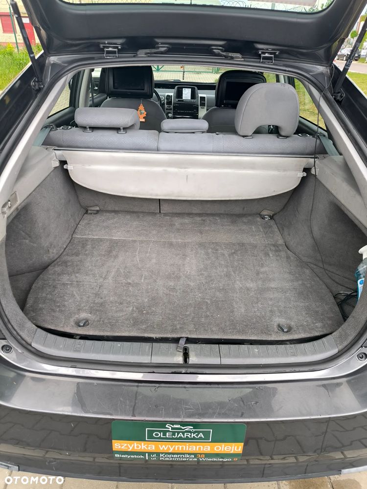 Toyota Prius - 14