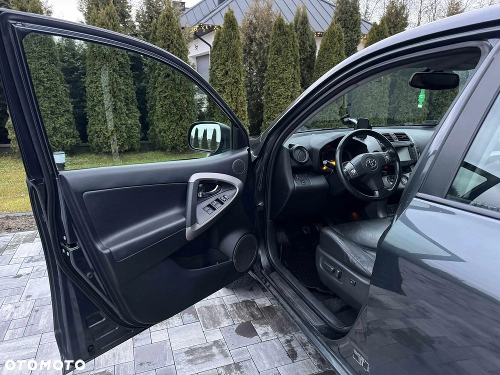 Toyota RAV4 2.2 D-4D 4x4 Sol - 8