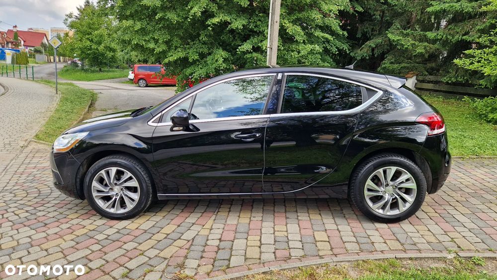 Citroën DS4 1.6 HDi SoChic - 8