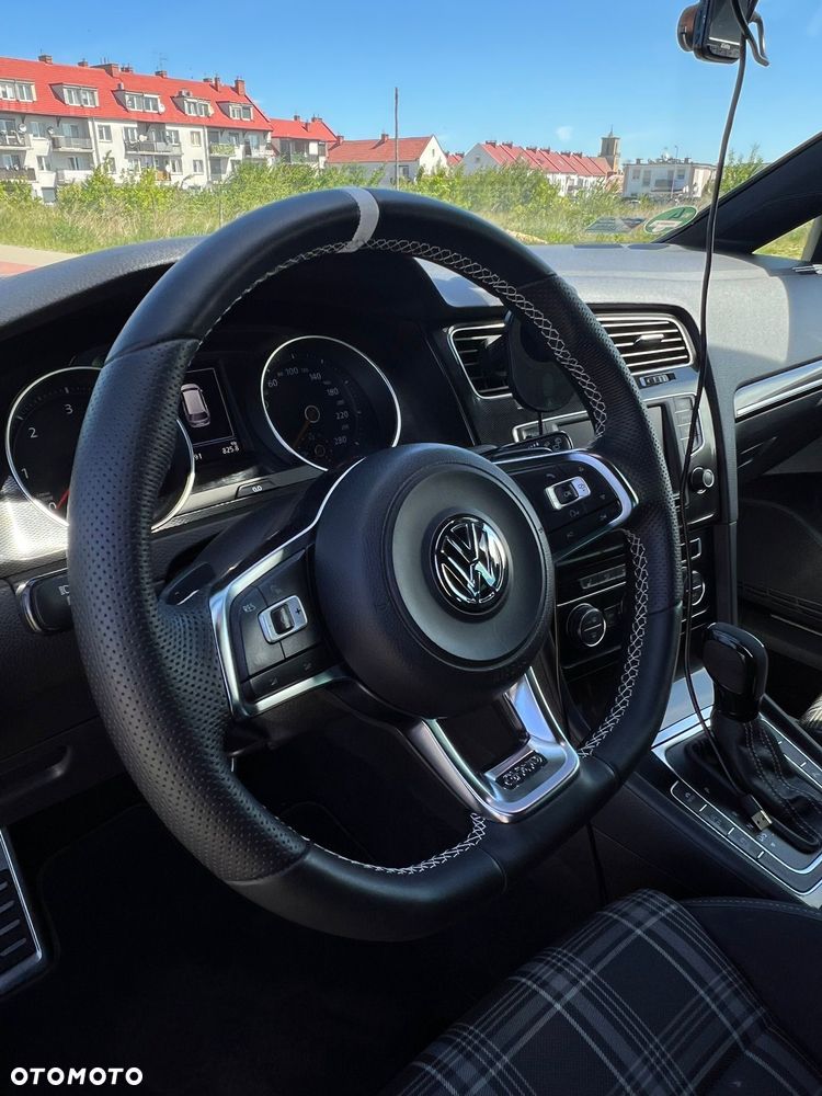 Volkswagen Golf GTD 2.0 TDI SCR DSG - 11