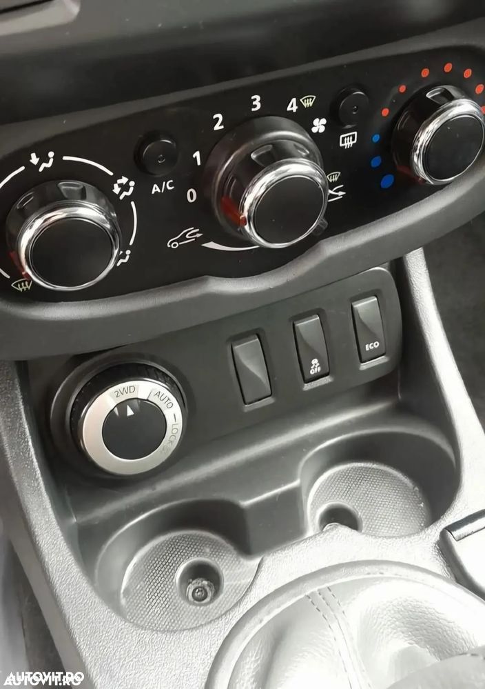 Dacia Duster dCi 110 FAP 4x4 Prestige - 11