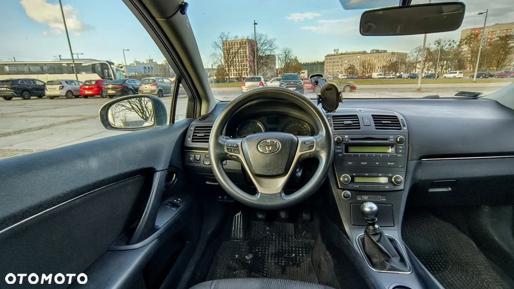 Toyota Avensis 2.0 D-4D Luna - 10