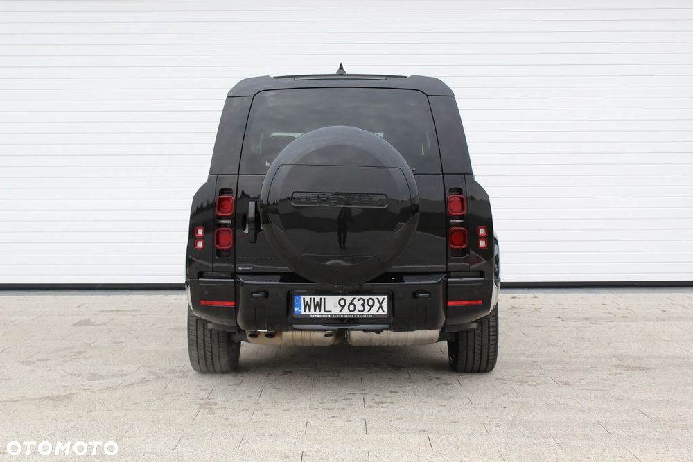 Land Rover Defender - 3