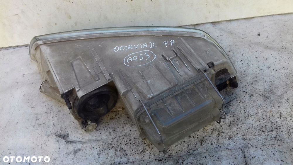 LAMPA PRAWY PRZÓD PRZEDNIA SKODA OCTAVIA II 2 04-08 - 5