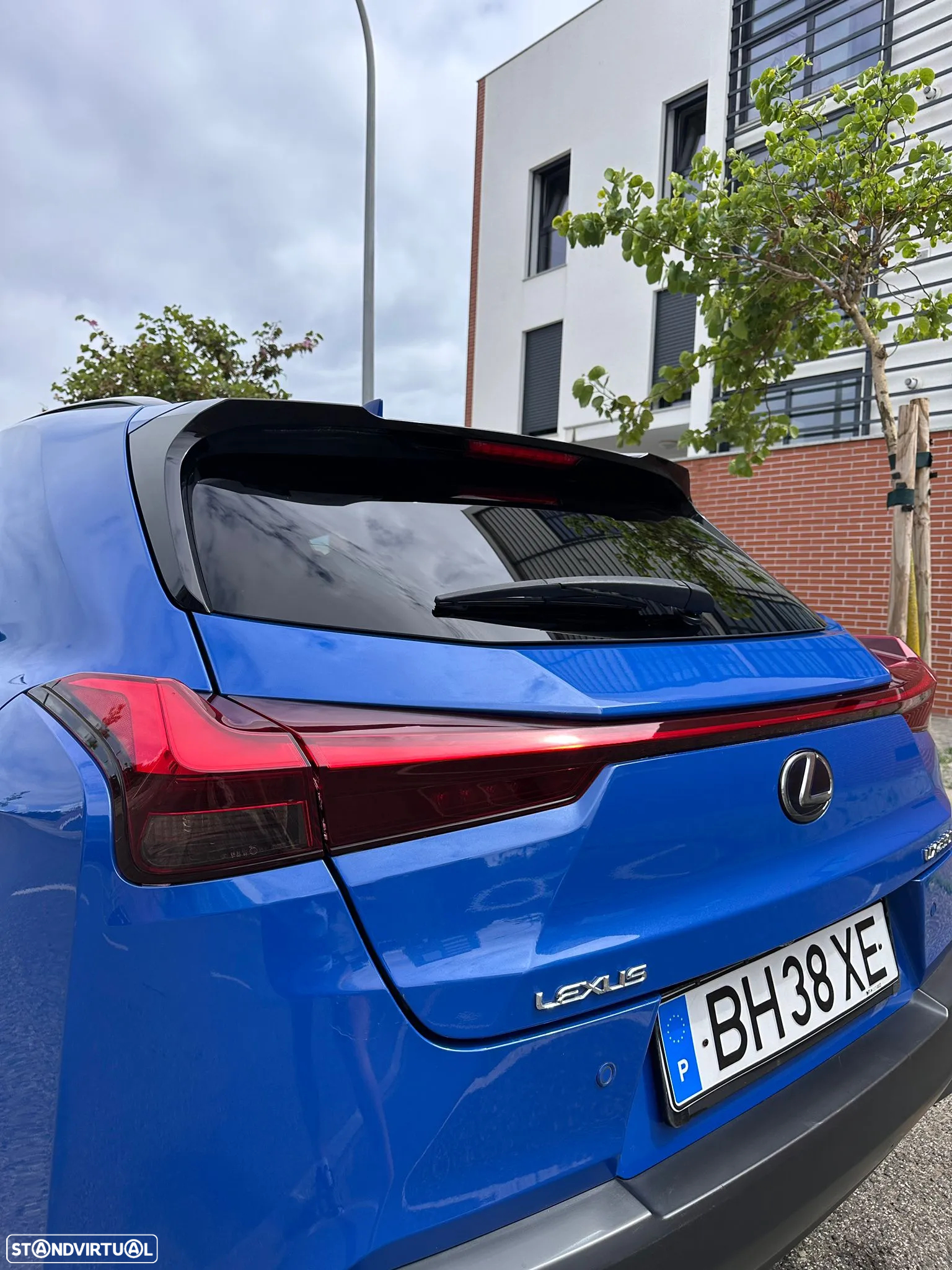 Lexus UX 250h Special Edition (LCA) - 7