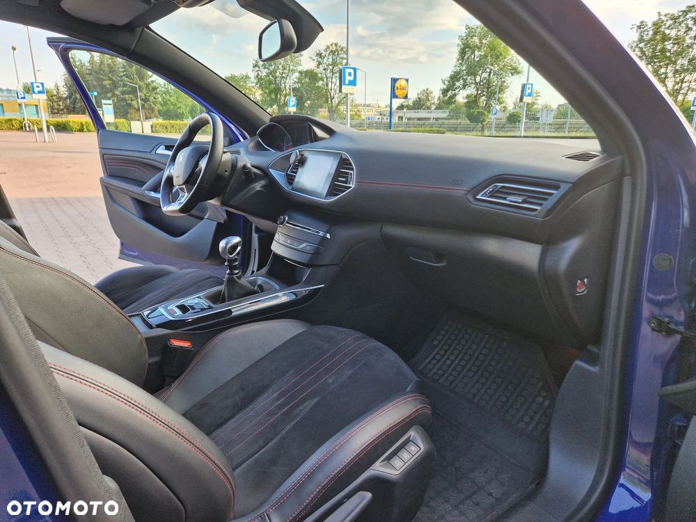Peugeot 308 - 24